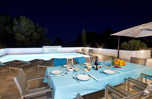 Casas de Torrat House | Stunning private villa for 8 guests with WIFI, A/C, private pool, TV, terrace and parking