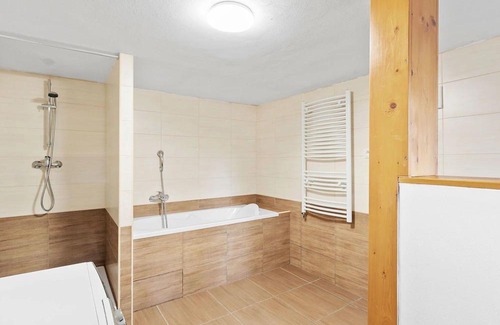 Kamen Villa | Stunning private villa for 6 guests with WIFI, private pool, TV, patio and parking