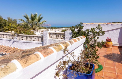 Panorama Villa | Stunning private villa for 6 guests with A/C, WIFI, private pool, TV, patio and parking