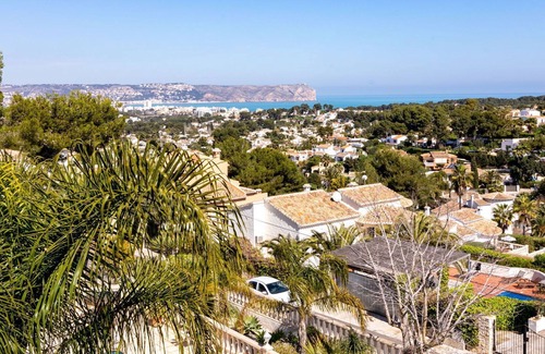 Panorama Villa | Stunning private villa for 6 guests with A/C, WIFI, private pool, TV, patio and parking