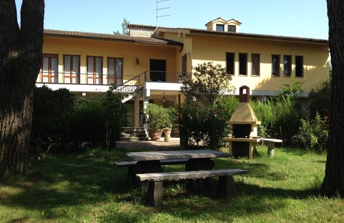 Tregozzano Villa | Stunning private villa for 8 people with private pool, WIFI, TV and terrace