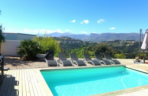 Saint Pierre de Feric Villa | Stunning private villa for 8 guests with WIFI, A/C, private pool, TV, terrace and parking