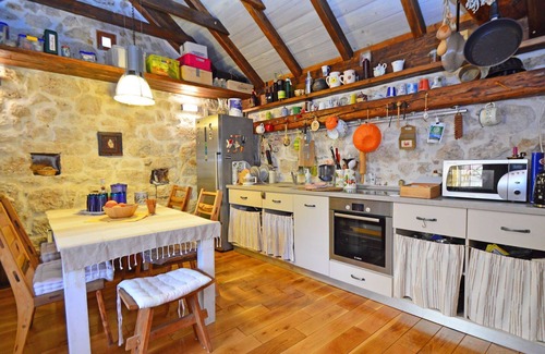Seget House | Stunning private villa for 5 guests with private pool, WIFI, A/C, TV, terrace and panoramic view