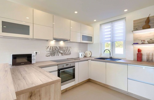 Vilanija House | Stunning private villa for 8 people with A/C, private pool, WIFI, TV, terrace and parking