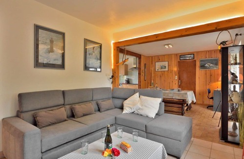 Kerbors House | Stunning private villa for 4 guests with WIFI, TV, terrace and pets allowed