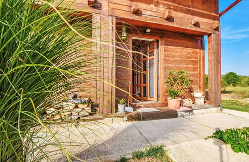 Lovinac House | Stunning private villa for 11 people with WIFI, A/C, TV, panoramic view and parking