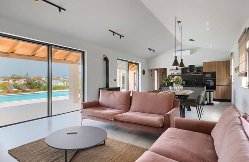 Valdebek Villa | Stunning private villa for 6 people with hot tub, WIFI, private pool, A/C, TV and terrace