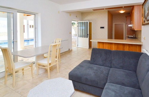 Zaton House | Stunning private villa for 14 guests with private pool, hot tub, WIFI, A/C, TV, terrace and park.