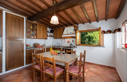 Dicomano Villa | Stunning private villa for 8 people with WIFI, hot tub, private pool, TV and panoramic view