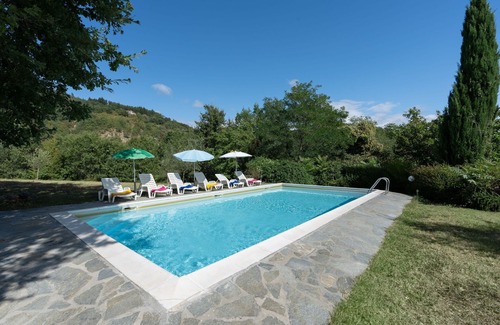Dicomano Villa | Stunning private villa for 8 people with WIFI, hot tub, private pool, TV and panoramic view
