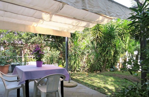 Borgo Santa Maria House | Stunning private villa for 8 guests with A/C, WIFI, TV, terrace and parking