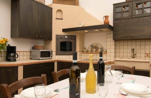 San Lupo House | Stunning private villa with private pool, A/C, WIFI, TV, patio, pets allowed and panoramic view
