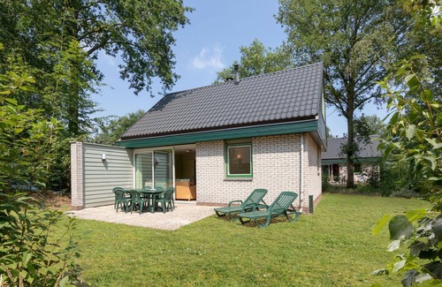America House | Stunning private villa for 7 people with pool, WIFI, TV, terrace and parking