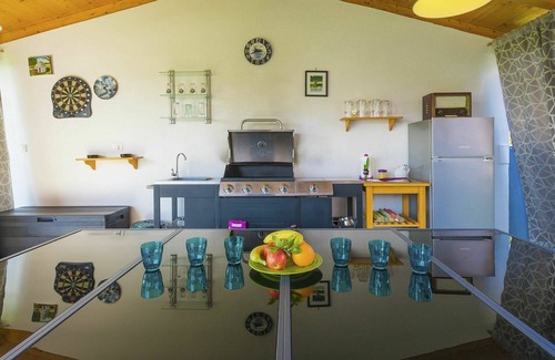 Orihi House | Stunning private villa with private pool, WIFI, A/C, TV, terrace, pets allowed and parking
