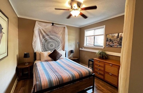 West Sedona Villa | Stunning Red Rocks; W. Sedona, Walk to trls! 1 bd!