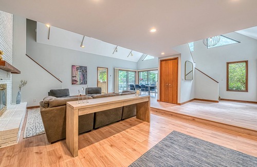 Flanders House | Stunning Renovated 1.7 Acre Estate w/Heated Pool in Southampton