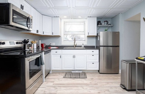 Appleton House | Stunning, Renovated Home, Short Walk to Downtown from Commercial St.