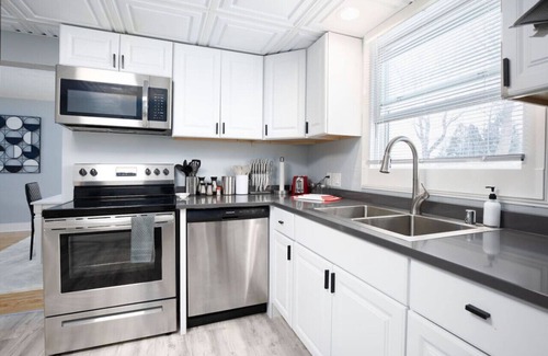 Appleton House | Stunning, Renovated Home, Short Walk to Downtown from Commercial St.