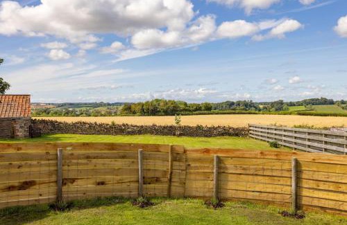 Frome House | Stunning Renovation edge of Frome + country views