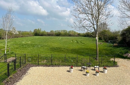 Gloucester Apartment | Stunning rural retreat perfect for couples & dogs