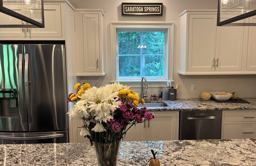 Saratoga Springs House | Stunning Saratoga Executive Home on 15 acres minutes to lake, track, & downtown