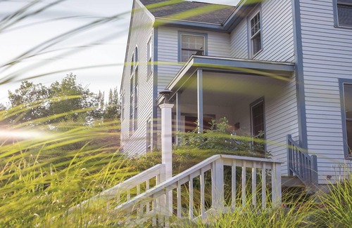 Francestown Resort | Stunning & Scenic 2BR w/ Resort Pool Near Ski Area