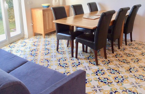 Bonifati Villa | Stunning sea and mountain views – sleeps up to 8 people