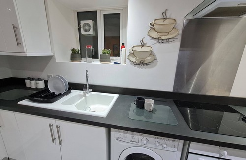 Penmaenmawr House | Stunning Sea View Blue Haven in Penmaenmawr