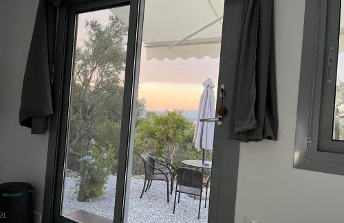 South Pelion House | Stunning Sea View Tiny House