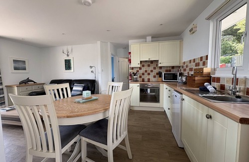 Seaton Apartment | Stunning Sea Views from this Spacious 2 Bedroom Apartment