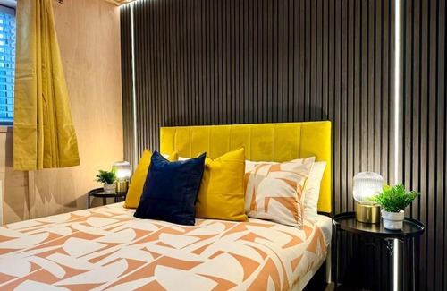 Westbourne Apartment | Stunning Secret Studio - Beach Retreat - Sleeps 4