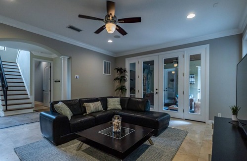 Virginia Park House | Stunning South Tampa 6 Bedroom House