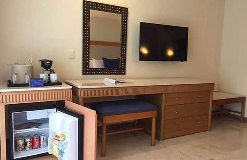 Cozumel House | Stunning Studio in Caribbean with Hot Tub