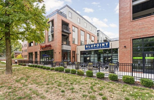 Meridian-Kessler Apartment | Stunning Studio Apt Near Broad Ripple Cozysuites