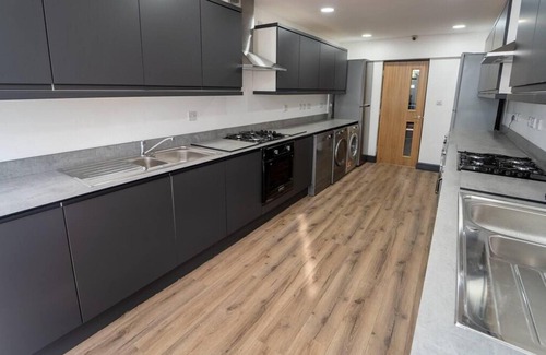 Selly Oak House | Stunning Studio in Birmingham