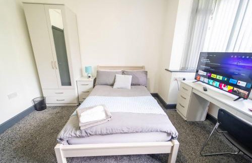 Selly Oak House | Stunning Studio in Birmingham