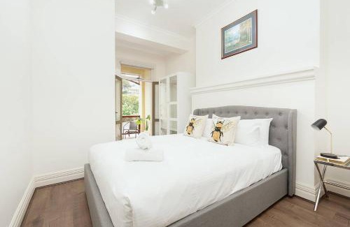 Millers Point Apartment | STUNNING SYDNEY HOME 1