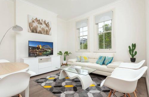 Millers Point Apartment | STUNNING SYDNEY HOME 6