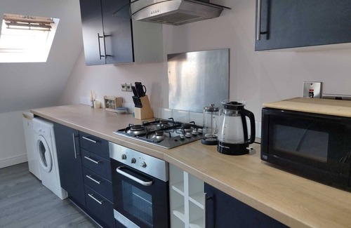 Queens Quarter Apartment | Stunning Top Floor 1-Bed Apartment, Belfast City Centre