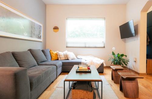 Hipodromo Villa | Stunning Townhouse in Condesa with private terrace