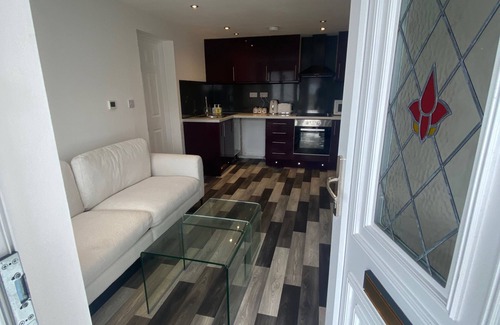Truro Apartment | Stunning Truro 1-bed - Sleeps 2 & Parking