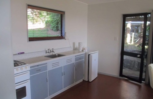 Tryphena Condo | Stunning Tryphena Harbour and Hauraki Gulf views
