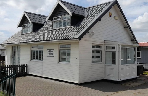 Bridlington Ski Chalet | Stunning two Storey Spacious Chalet
