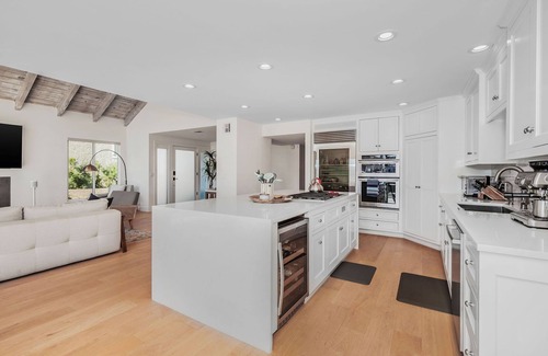 Channel Islands House | Stunning, upscale waterfront house in Oxnard, CA