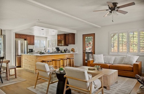 Eagle Mountain Estates House | Stunning Big Bear Retreat | Ping Pong & Pool Table