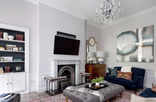 Stockbridge House | Stunning Victorian 4-bedroom townhouse in Stockbridge, Edinburgh