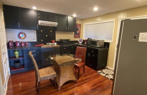Central Oregon Apartment | Stunning Views, 2BR 2BA convenient to Hayward Field