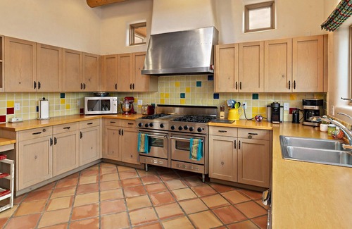 Santa Fe House | Stunning views| 3 Patios| Private and Secluded| Easy Access to Trails