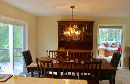 Warren House | Stunning views of Sugarbush Mountain in the heart of Vermont