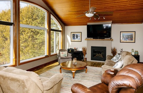 Dysart et al Cottage | Stunning views of Wenona Lake